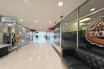 109M²  RETAIL / OFFICE FOR LEASE
