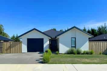 49 Quinn Crescent, Ravenswood