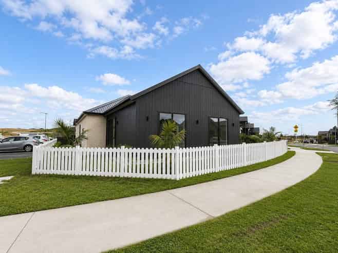 438 Te Taruna Drive, Milldale