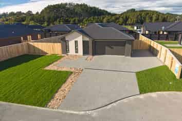 51 Ashley Drive, Paroa