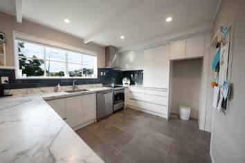 22 Hamilton Avenue, Winton