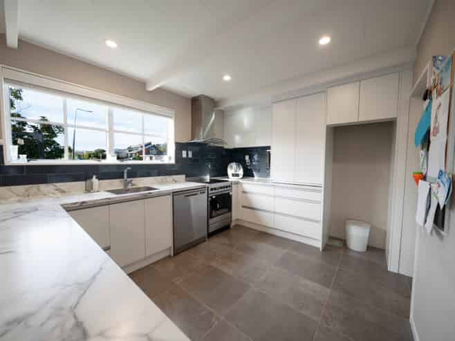 22 Hamilton Avenue, Winton