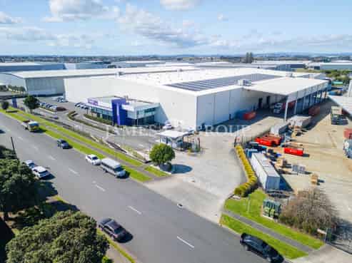 Big, Cold & Efficient – Premium Airport Facility