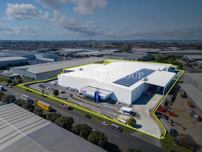 Big, Cold & Efficient – Premium Airport Facility