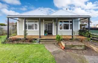 17 Carlyle Road, Mosgiel