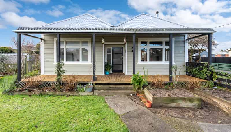 17 Carlyle Road, Mosgiel