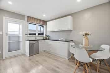 3/7A Curletts Road, Sockburn