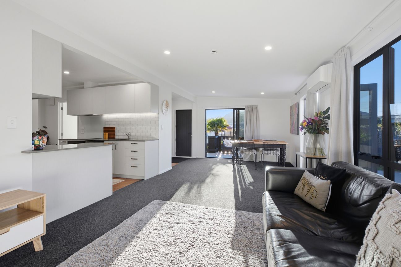 A Home and Income and Mount Lifestyle You'll Love - Vista 2