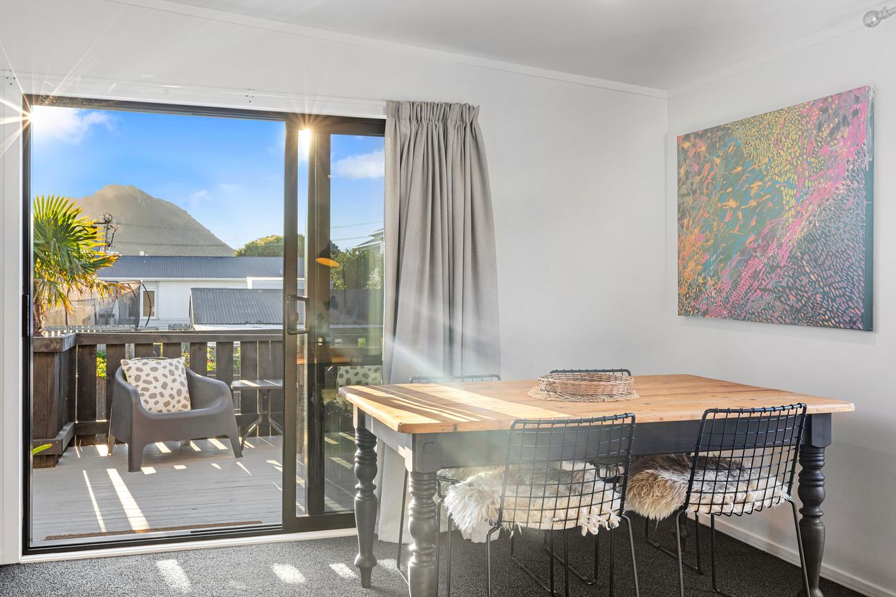 A Home and Income and Mount Lifestyle You'll Love - Vista 6