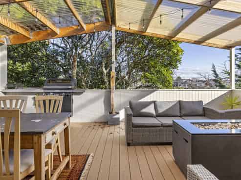 1/15 Charles Crescent, Rainbow Point