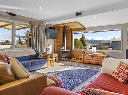 1/15 Charles Crescent, Rainbow Point