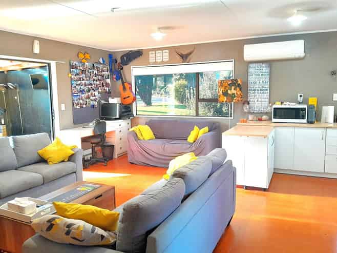 98 Kon Tiki Road, Whiritoa