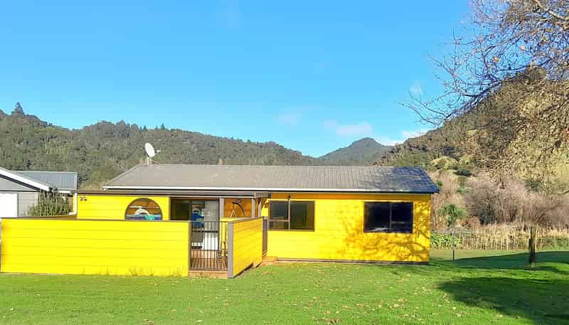 98 Kon Tiki Road, Whiritoa
