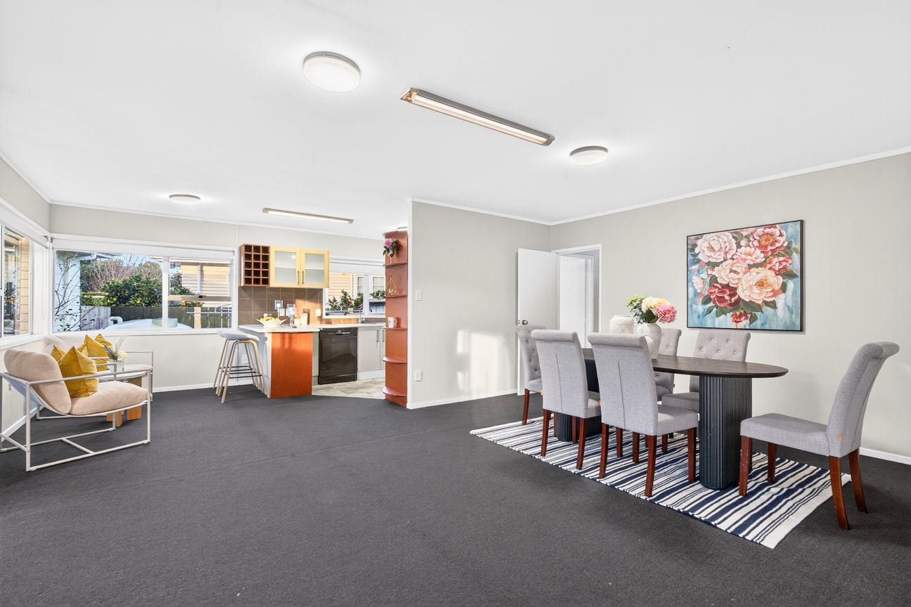 Home to Live In, Income to Grow With - Vista 4