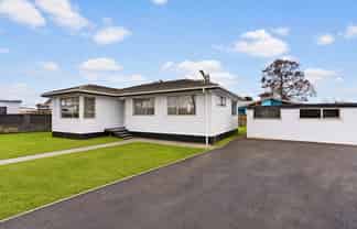 12 Desmond Place, Otara