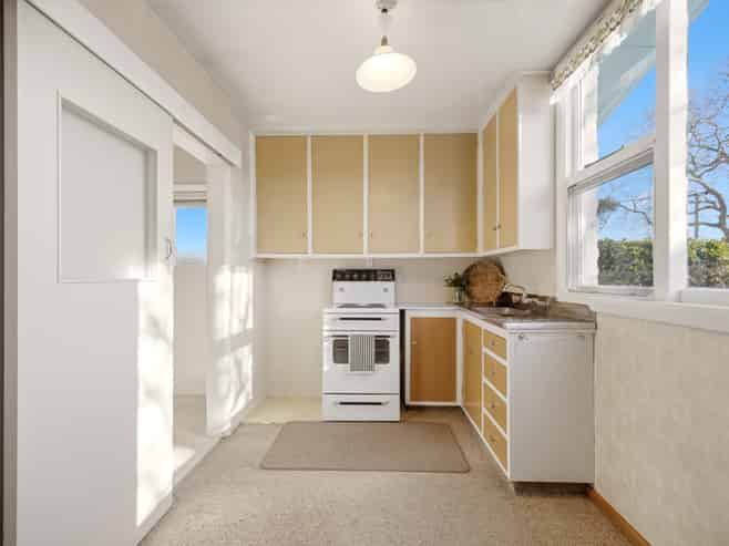 1/6 Kinloch Street, Saint Albans