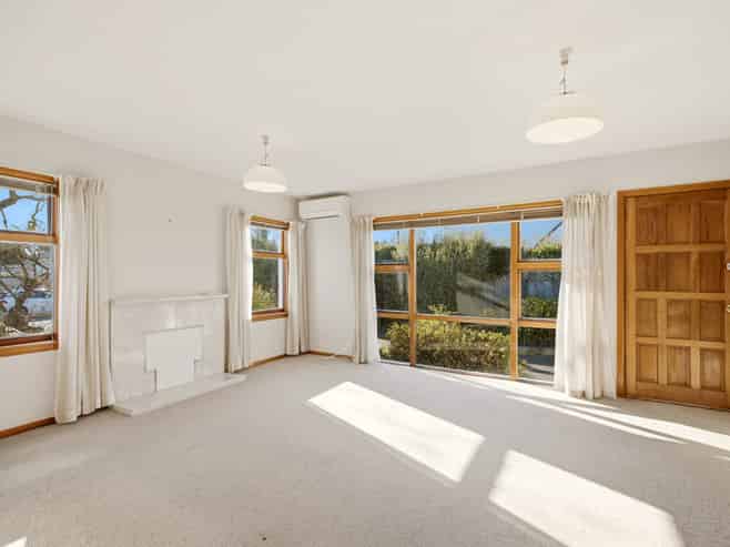 1/6 Kinloch Street, Saint Albans
