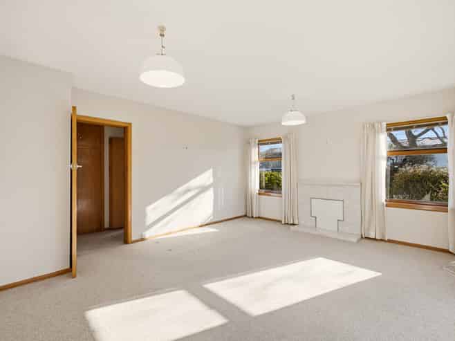 1/6 Kinloch Street, Saint Albans