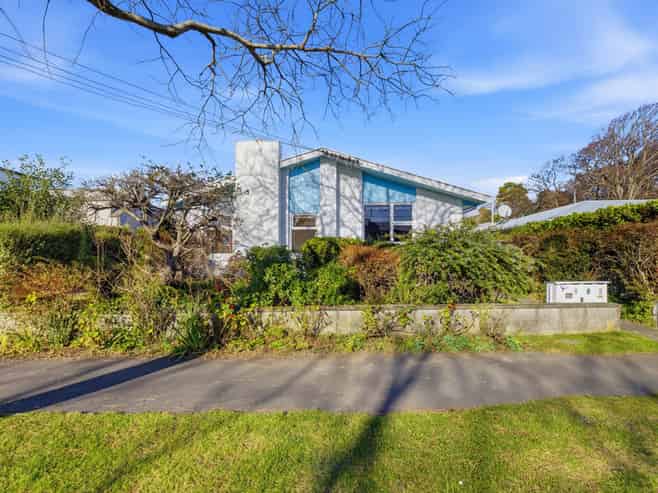 1/6 Kinloch Street, Saint Albans