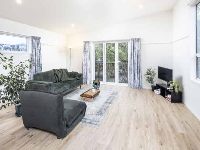 8 Aitken Place, Mornington