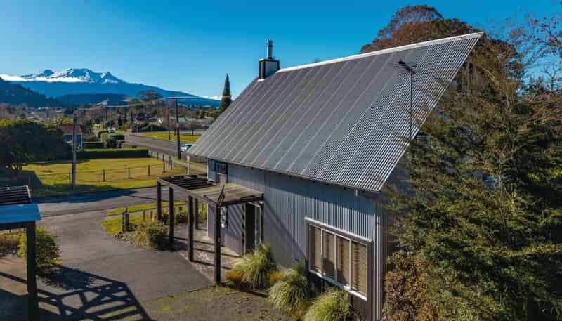 16B Tay Street, Ohakune