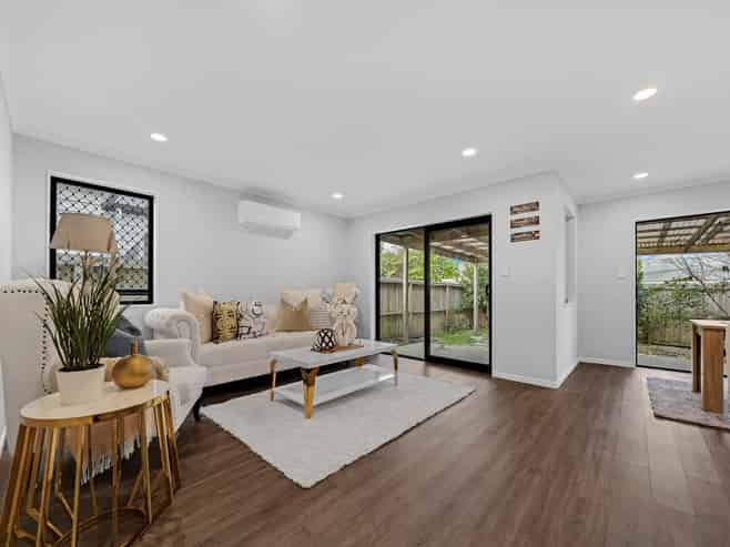 42  Farmland Road, Papakura