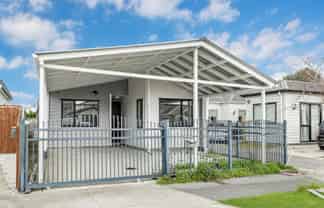 42  Farmland Road, Papakura