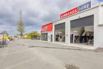 Large format retail investment with development