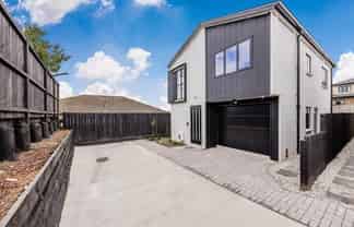 11 Chardi Kala Way, Papatoetoe