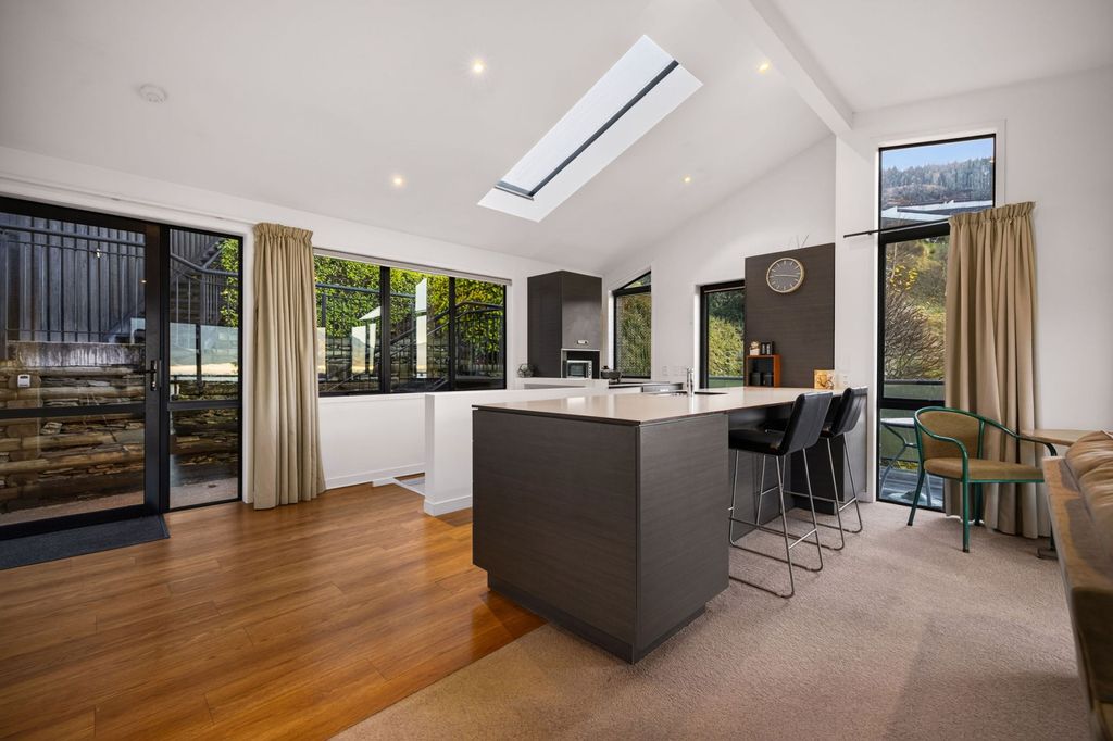 Elevated Living with Iconic Queenstown Views 5