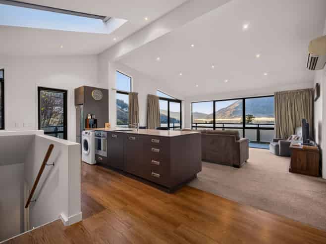 2 Quartz Rise, Queenstown