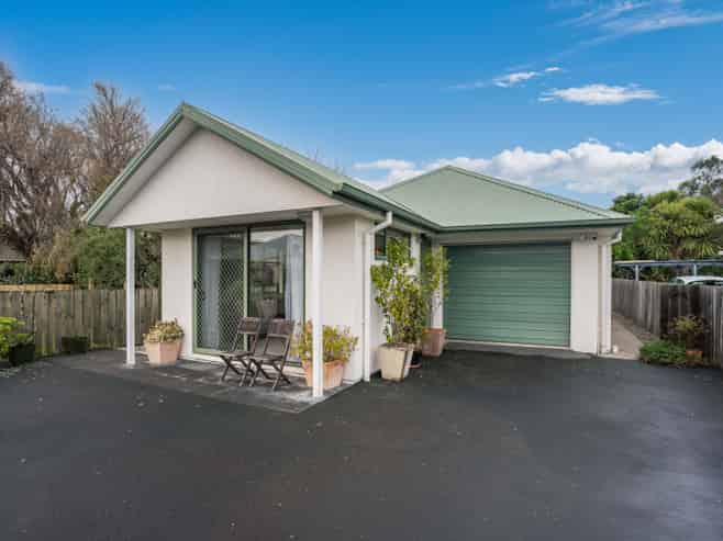 251A Oxford Street, South Dunedin