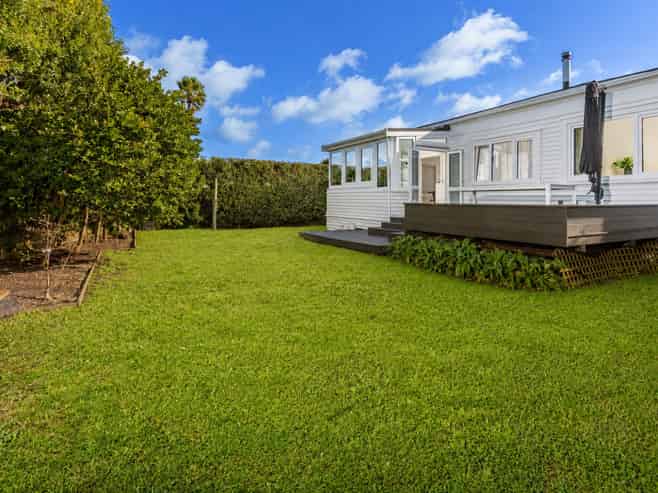 313 Royal Road, Massey