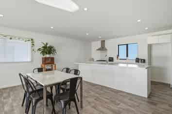 19 Rose Crescent, Koutu