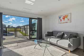 19 Rose Crescent, Koutu