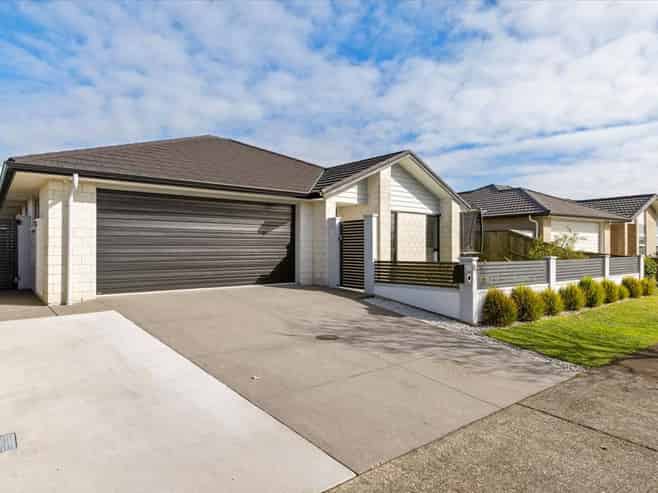 87 Puhirake Crescent, Pyes Pa