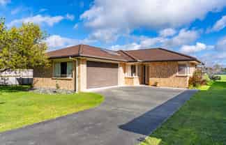 14 South Road, Waipu