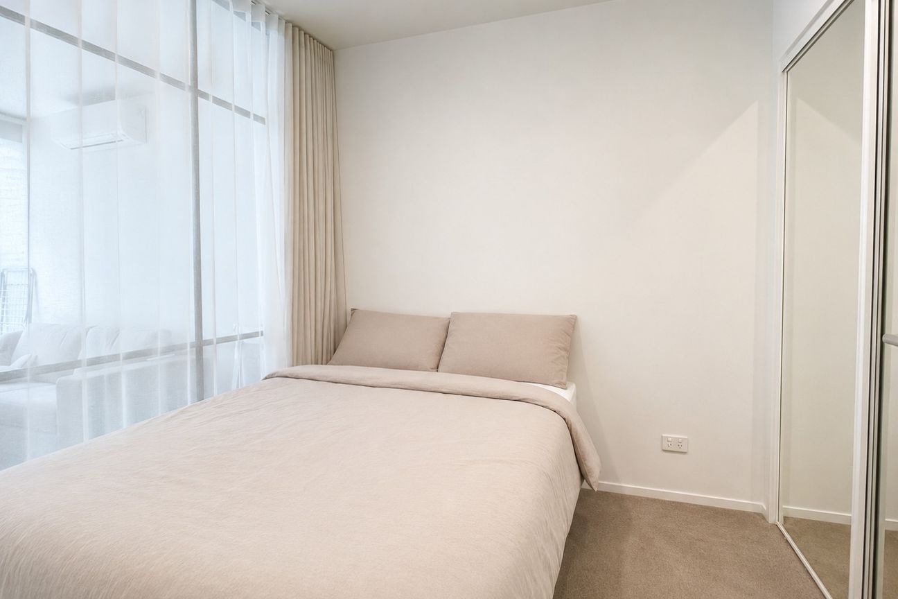 Perfect Blend of Style and Convenience - Widok 6