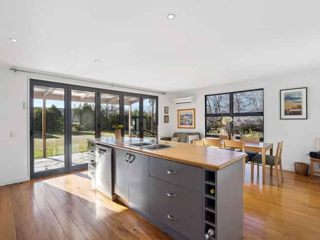 35 Ferry Hill Drive, Lower Shotover