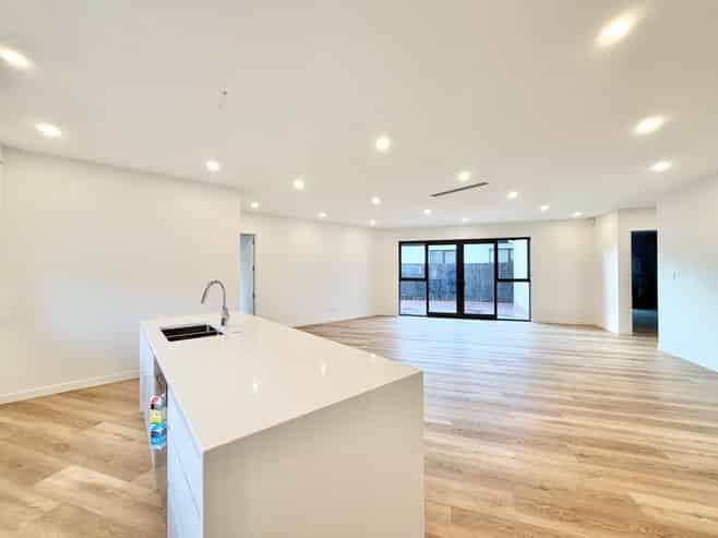 438 Te Taruna Drive, Milldale