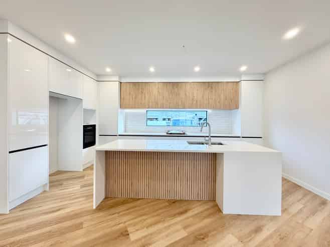 438 Te Taruna Drive, Milldale