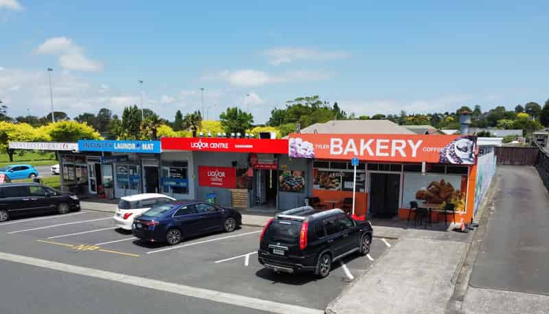 6&8 Ussher Place, Pakuranga