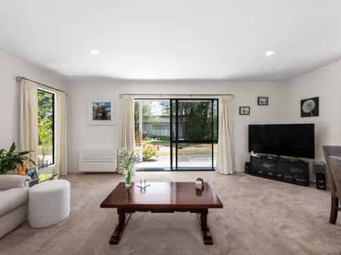 19 Brookfield Place, Redwoodtown
