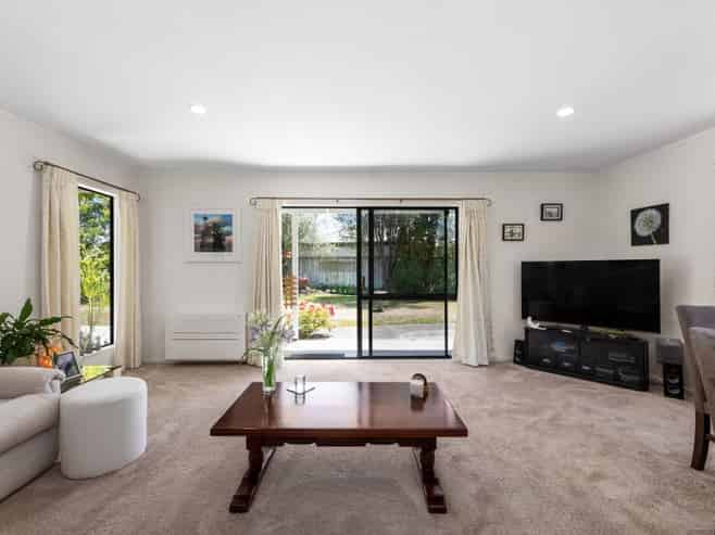19 Brookfield Place, Redwoodtown