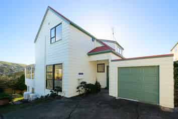 9 Atwood Grove, Churton Park
