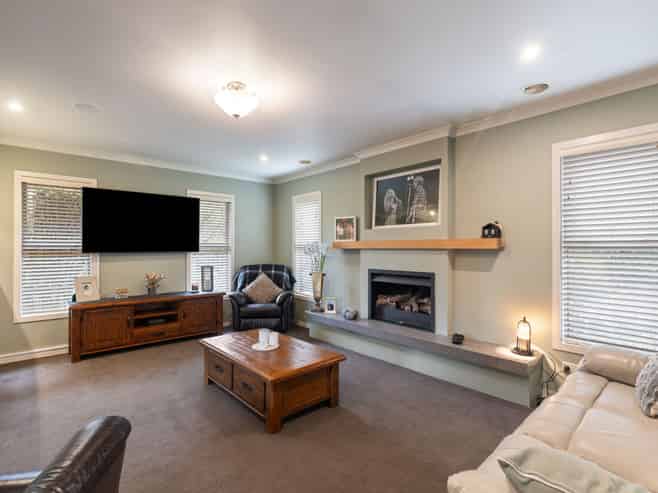 37 La Lena Grove, FITZHERBERT