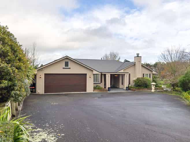 37 La Lena Grove, FITZHERBERT