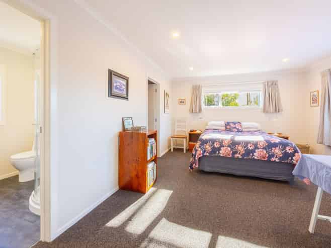 910 Oliphant Road, Raureka