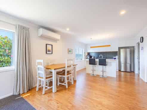 910 Oliphant Road, Raureka