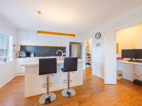 910 Oliphant Road, Raureka